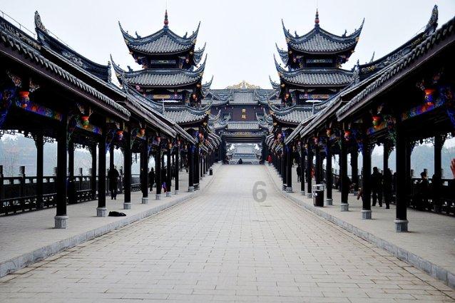 发现更多精彩内容，尽在派出所跑犯人如何投诉？红迪网平台